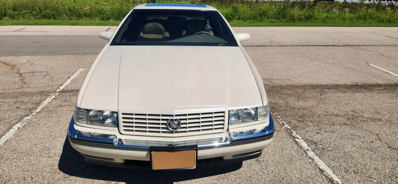 1993 Cadillac Eldorado 12th Gen - Image 13 of 31