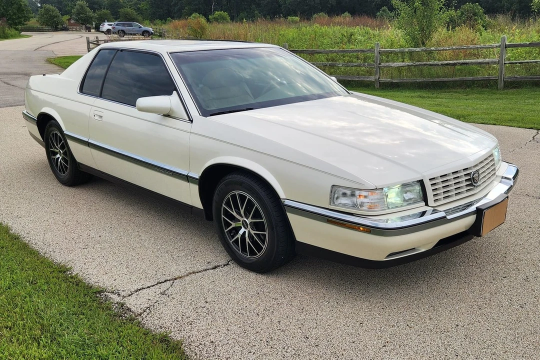 1993 Cadillac Eldorado 12th Gen - Image 4 of 31