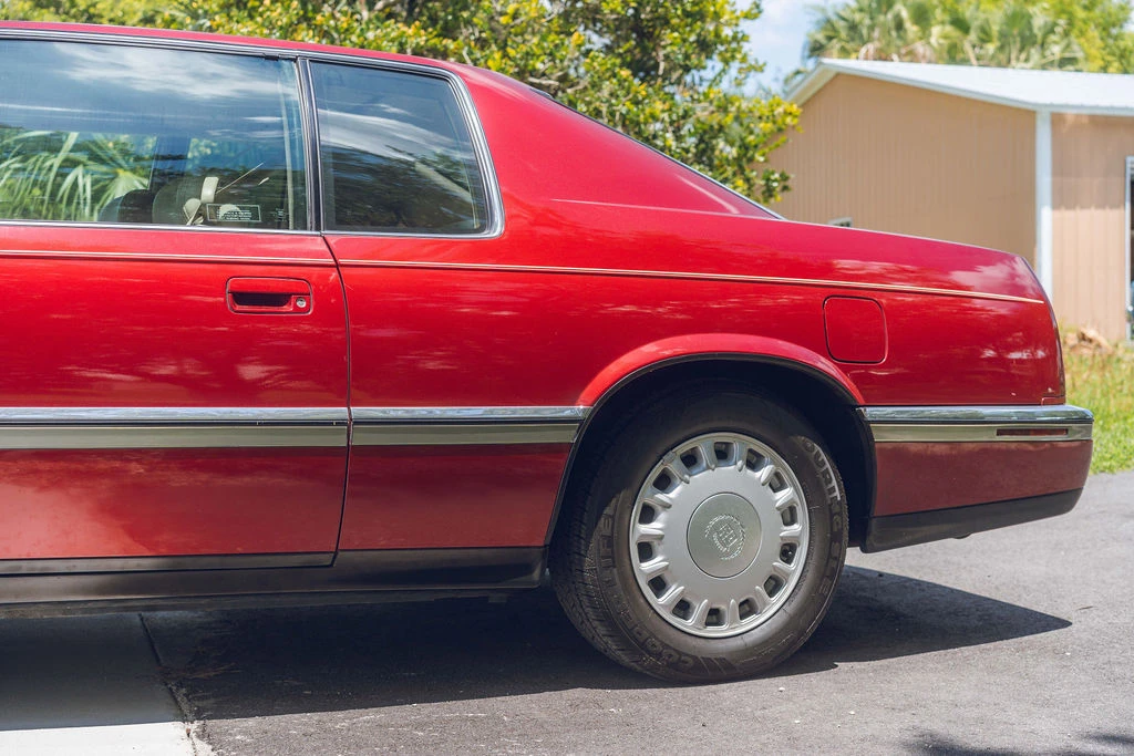 1993 Cadillac Eldorado 12th Gen - Image 26 of 31