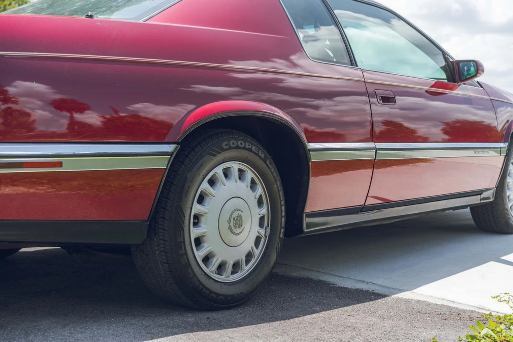1993 Cadillac Eldorado 12th Gen - Image 15 of 31