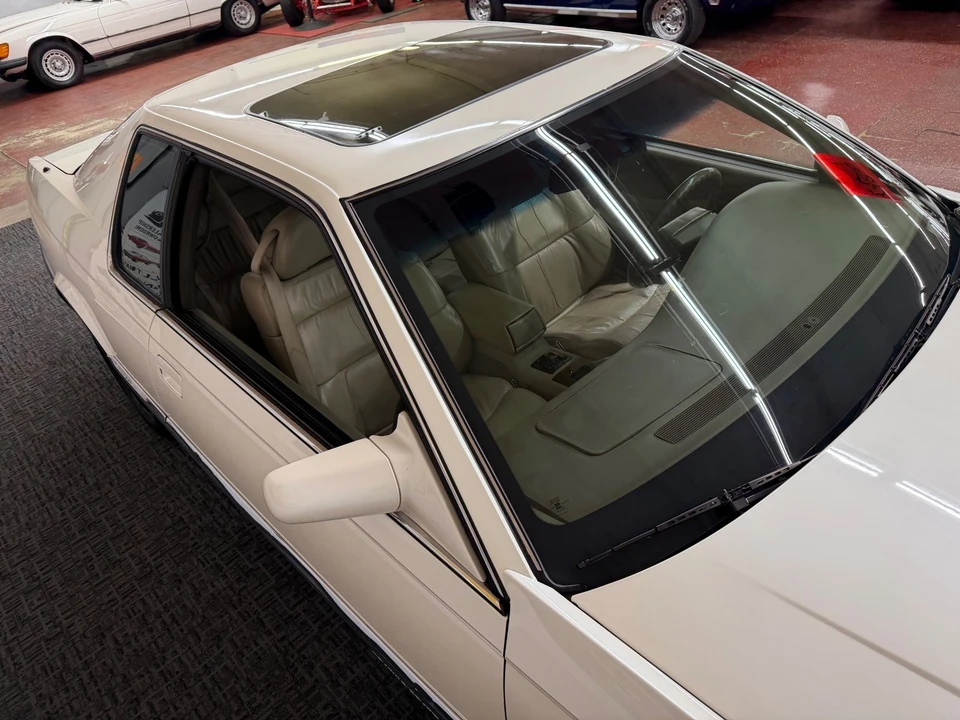 1993 Cadillac Eldorado 12th Gen - Image 11 of 21