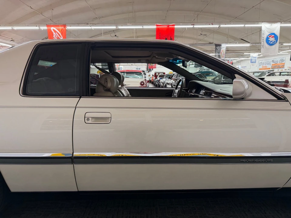 1993 Cadillac Eldorado 12th Gen - Image 26 of 31