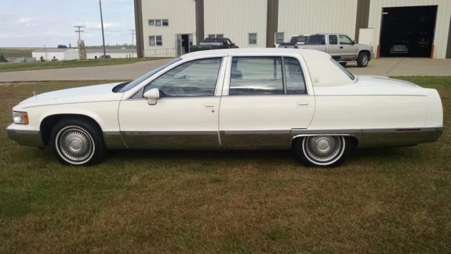 1993 Cadillac Fleetwood - Image 2 of 5