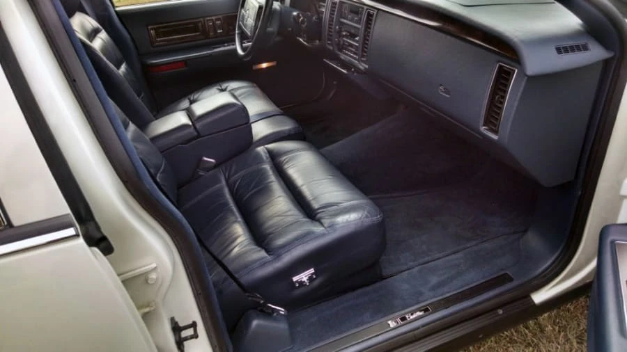 1993 Cadillac Fleetwood - Image 3 of 5