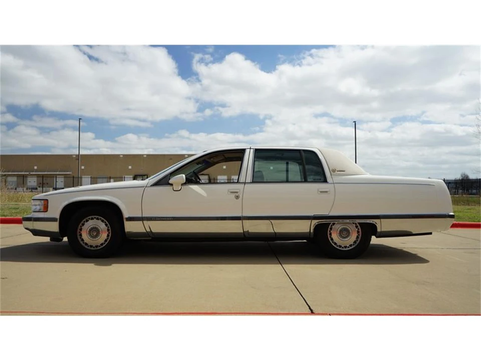 1993 Cadillac Fleetwood - Image 6 of 31