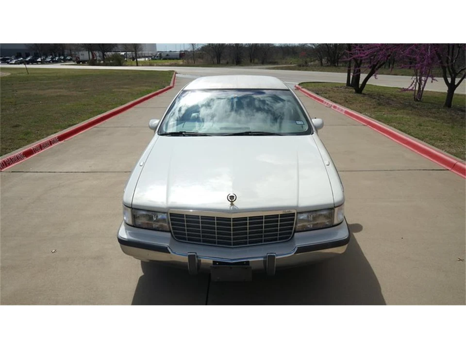 1993 Cadillac Fleetwood - Image 23 of 31