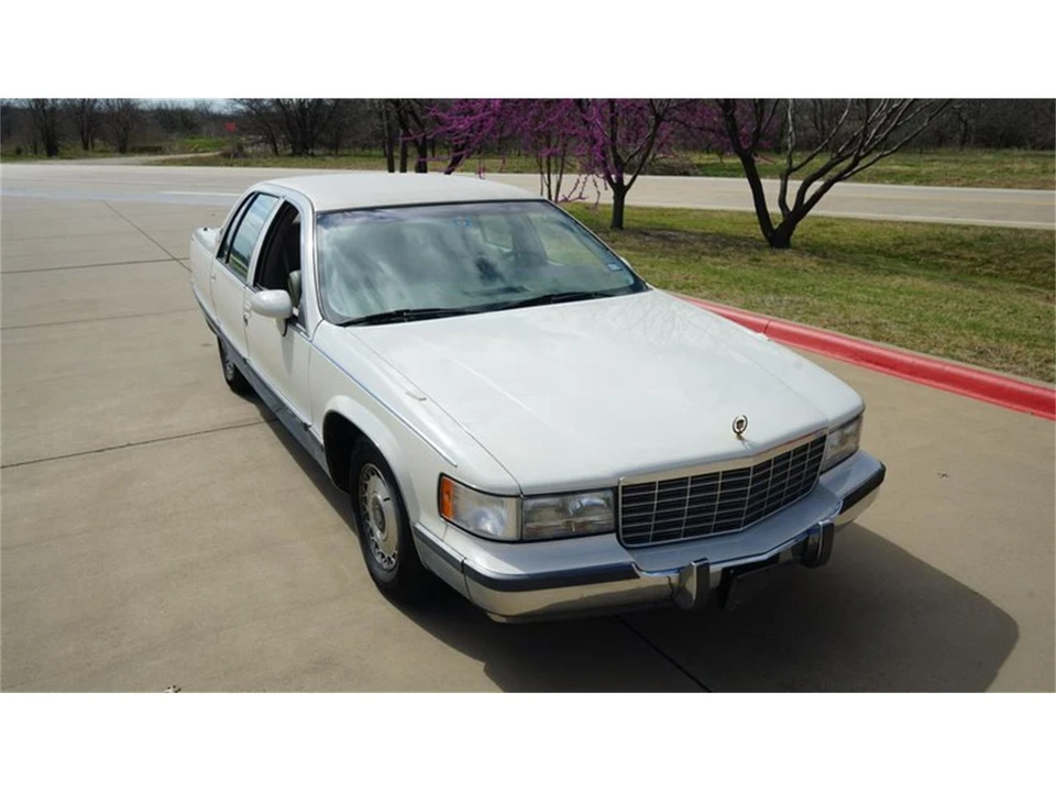 1993 Cadillac Fleetwood - Image 20 of 31