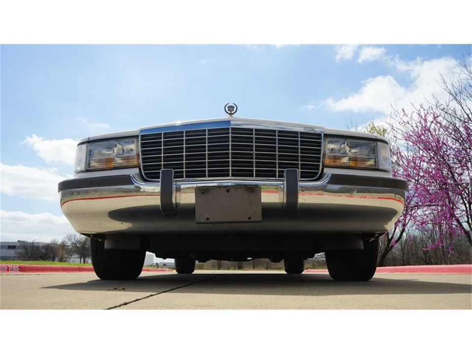 1993 Cadillac Fleetwood - Image 25 of 31