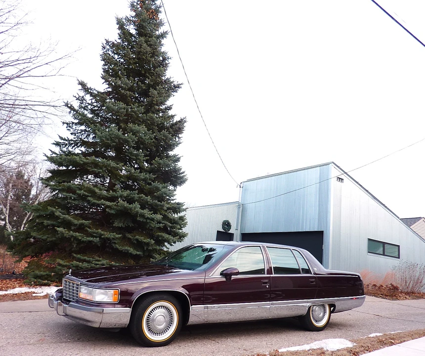 1993 Cadillac Fleetwood - Image 12 of 31