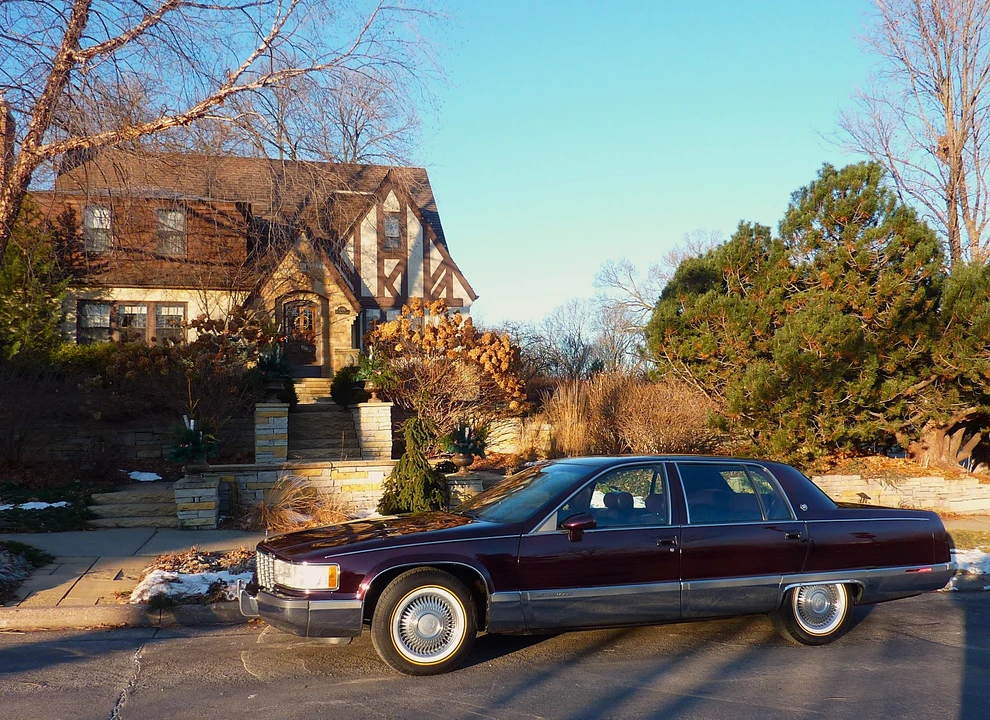 1993 Cadillac Fleetwood - Image 15 of 31
