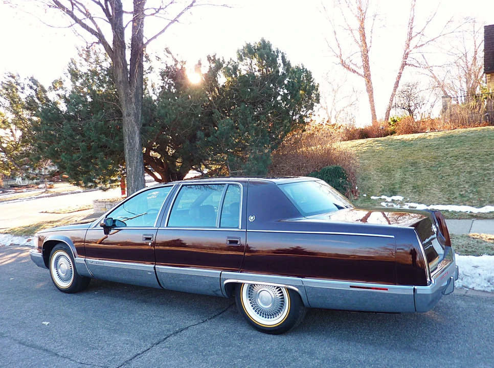 1993 Cadillac Fleetwood - Image 27 of 31