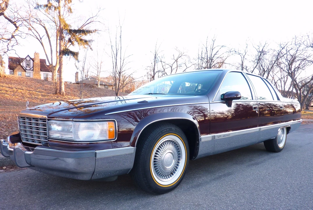 1993 Cadillac Fleetwood - Image 7 of 31