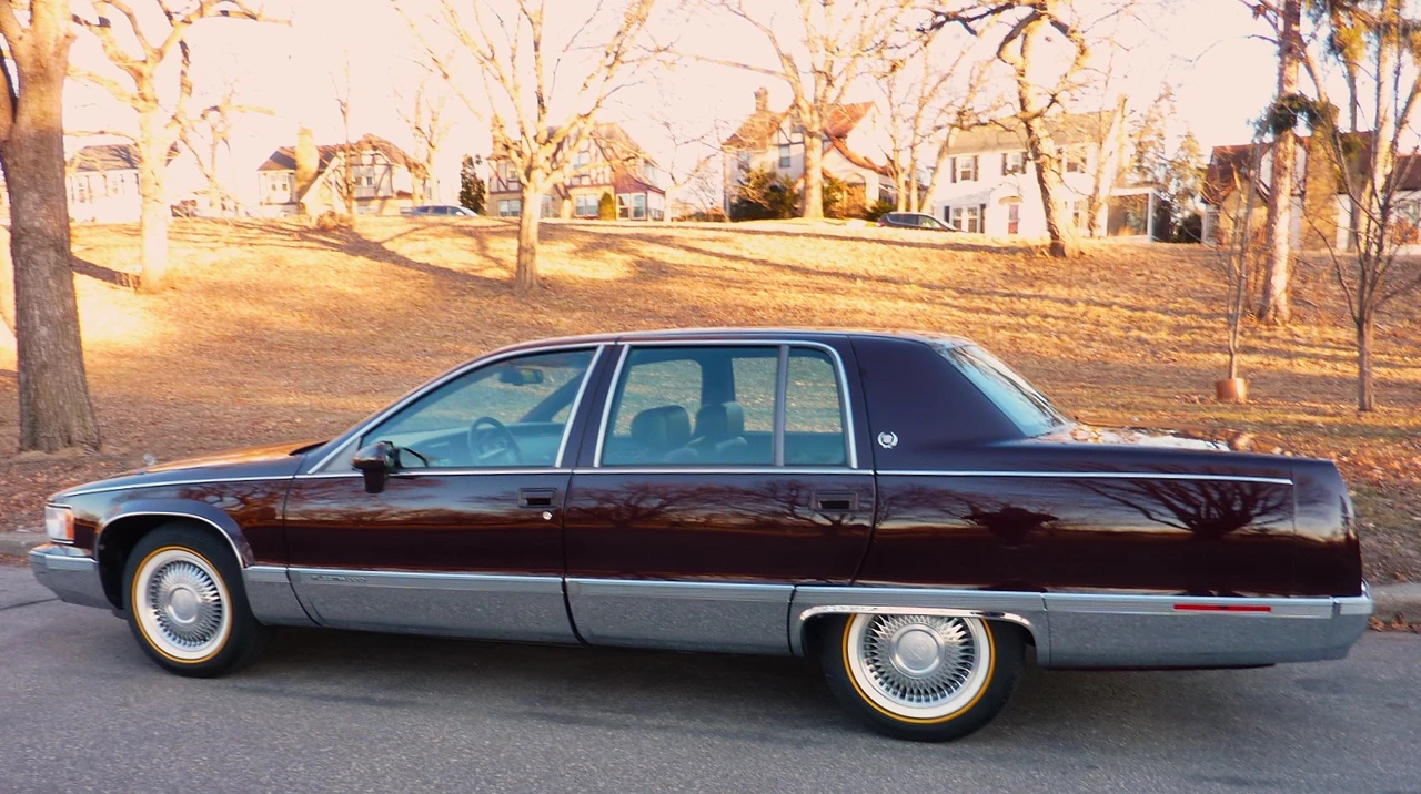 1993 Cadillac Fleetwood - Image 23 of 31