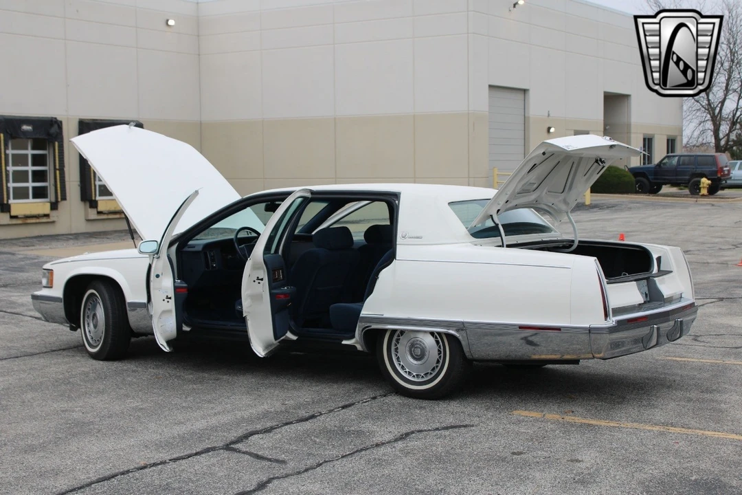 1993 Cadillac Fleetwood - Image 20 of 21