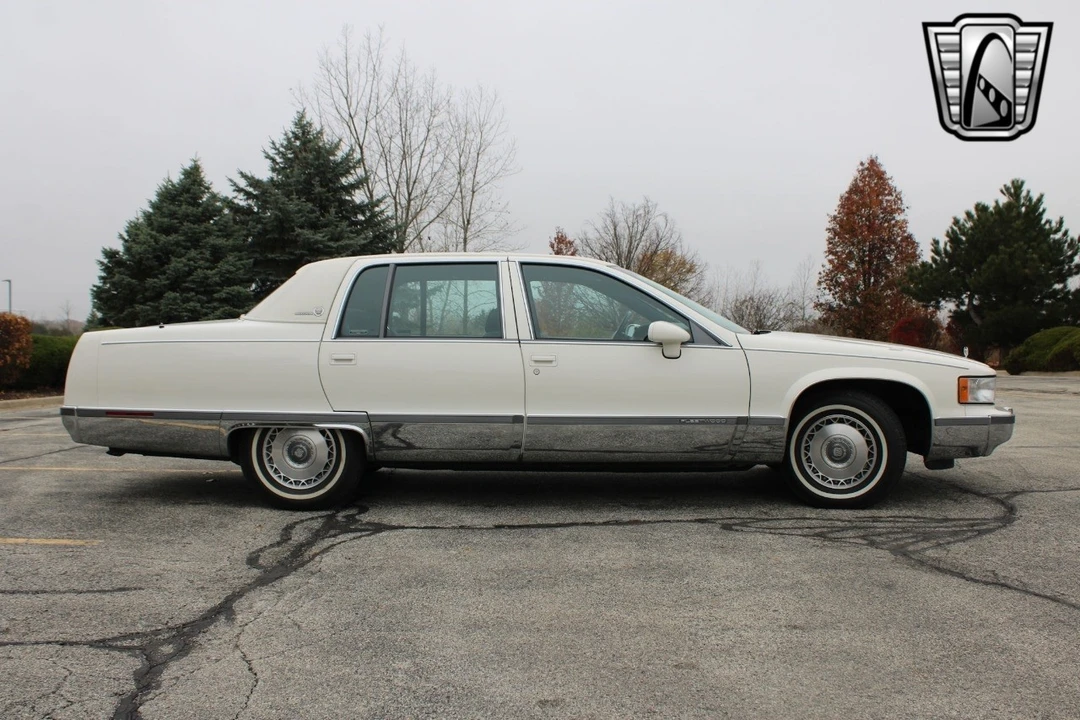 1993 Cadillac Fleetwood - Image 13 of 21