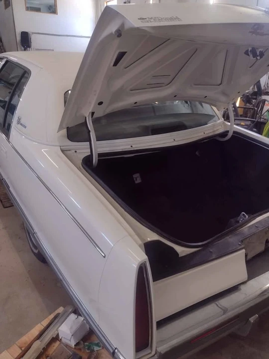 1993 Cadillac Fleetwood - Image 6 of 6