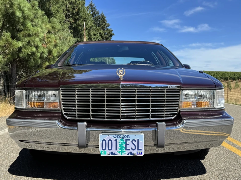 1993 Cadillac Fleetwood - Image 8 of 31