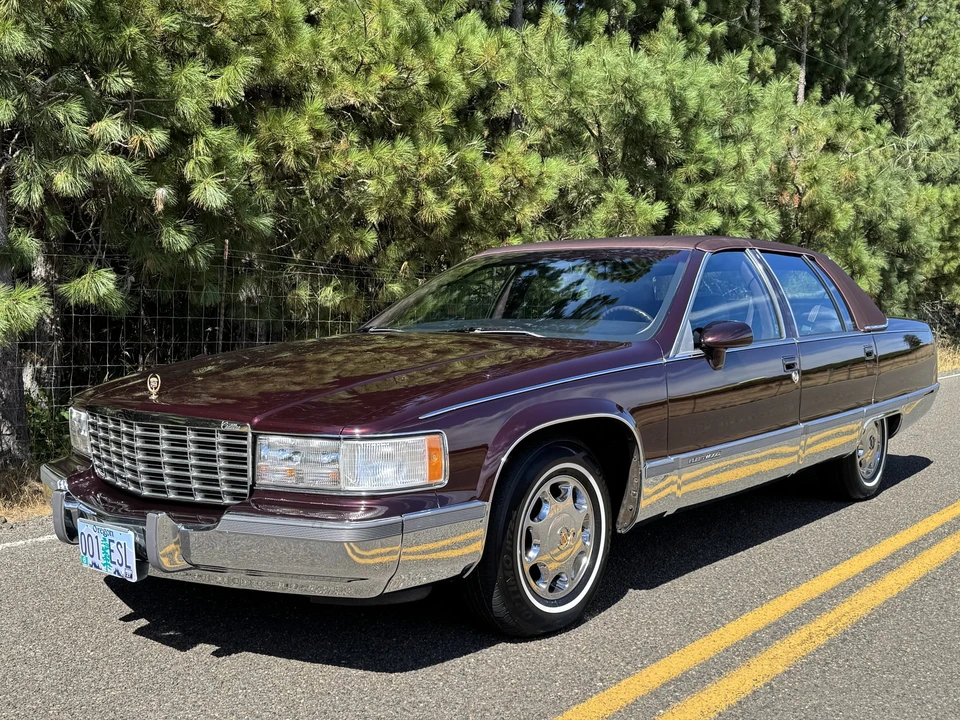 1993 Cadillac Fleetwood - Image 4 of 31