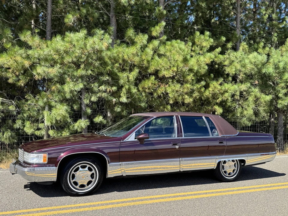 1993 Cadillac Fleetwood - Image 25 of 31