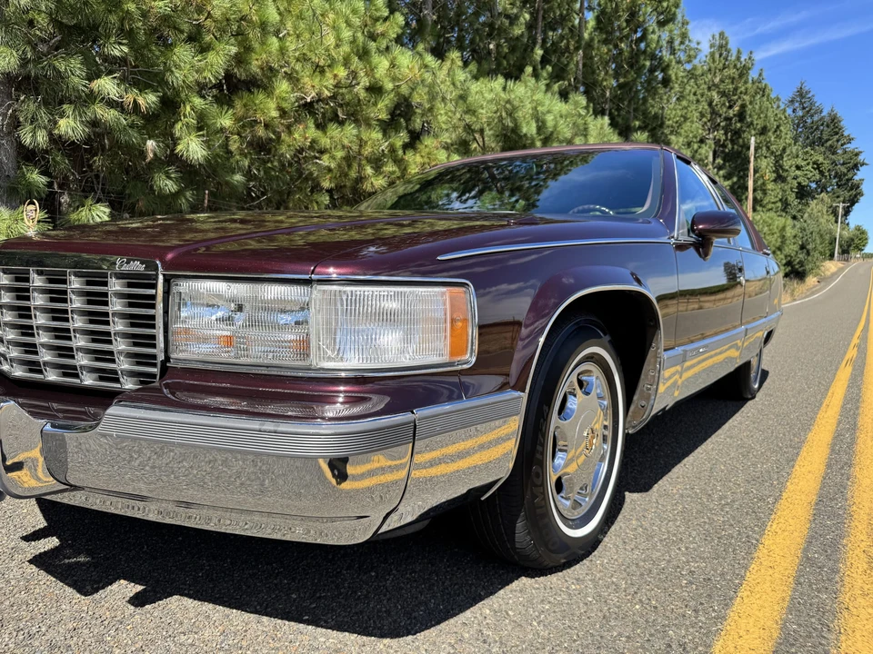 1993 Cadillac Fleetwood - Image 26 of 31