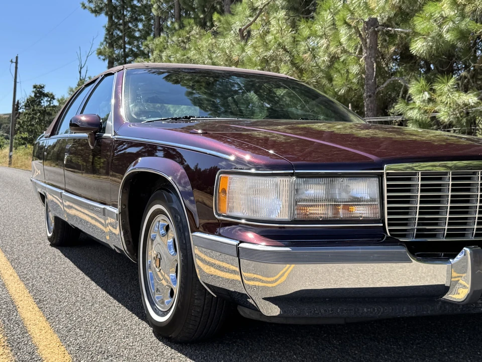 1993 Cadillac Fleetwood - Image 27 of 31