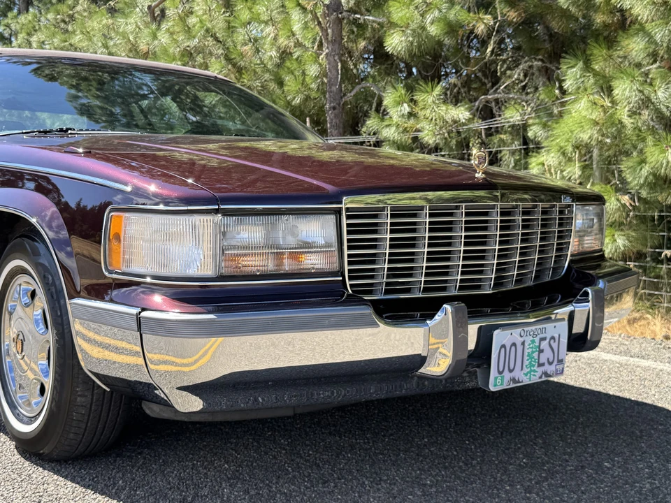 1993 Cadillac Fleetwood - Image 28 of 31