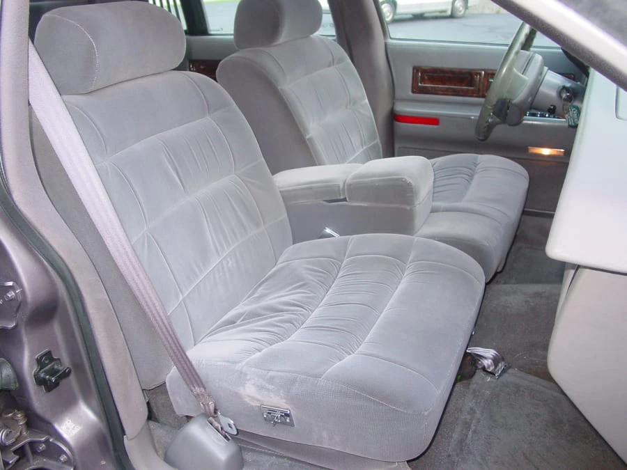 1993 Cadillac Fleetwood - Image 4 of 8