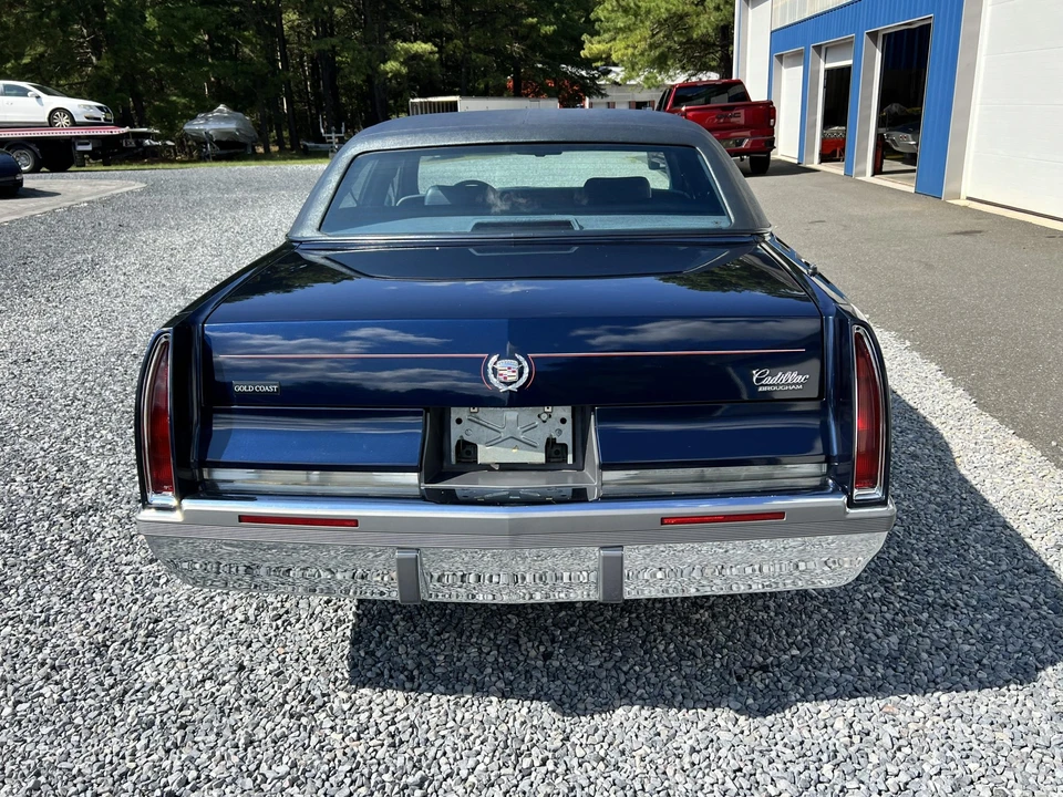 1993 Cadillac Fleetwood - Image 8 of 31