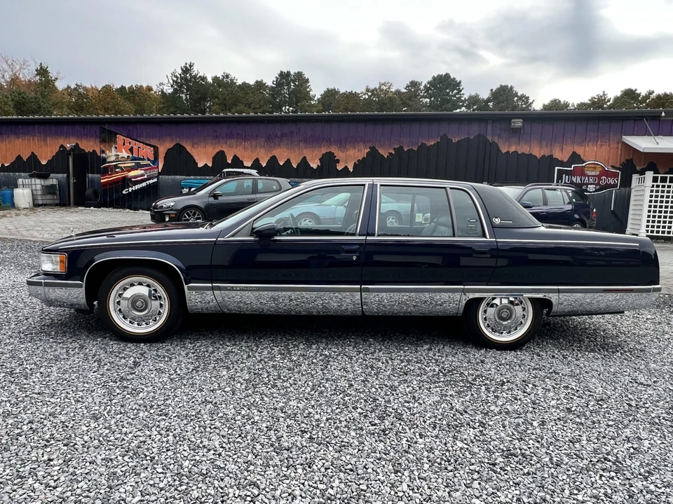 1993 Cadillac Fleetwood - Image 20 of 31