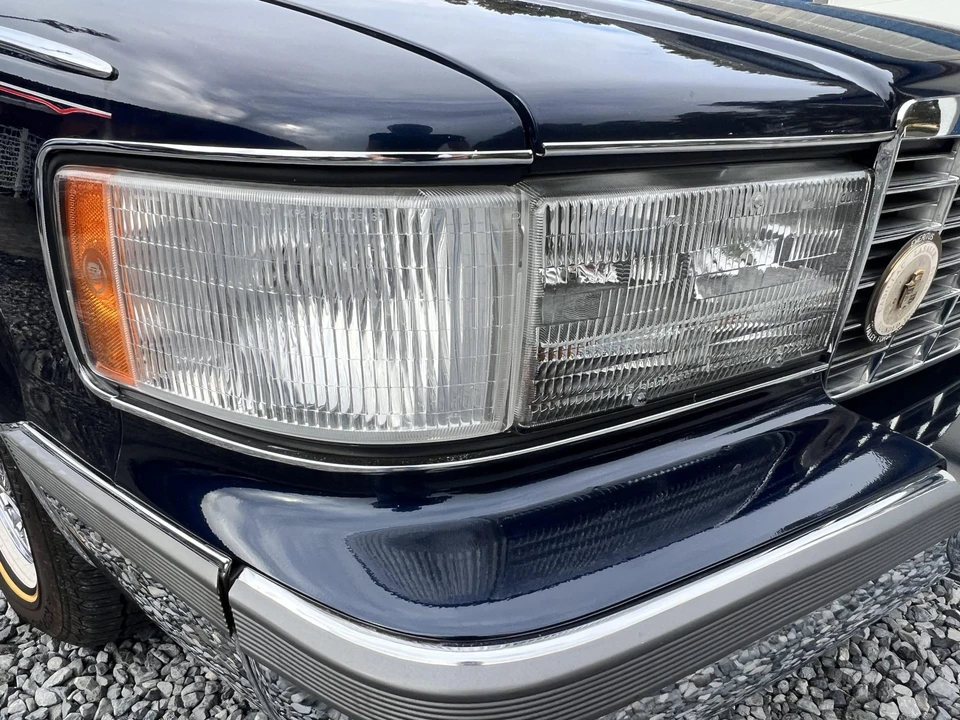 1993 Cadillac Fleetwood - Image 22 of 31