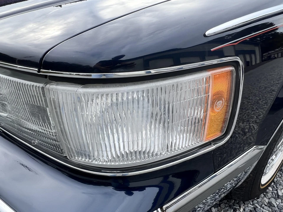 1993 Cadillac Fleetwood - Image 25 of 31