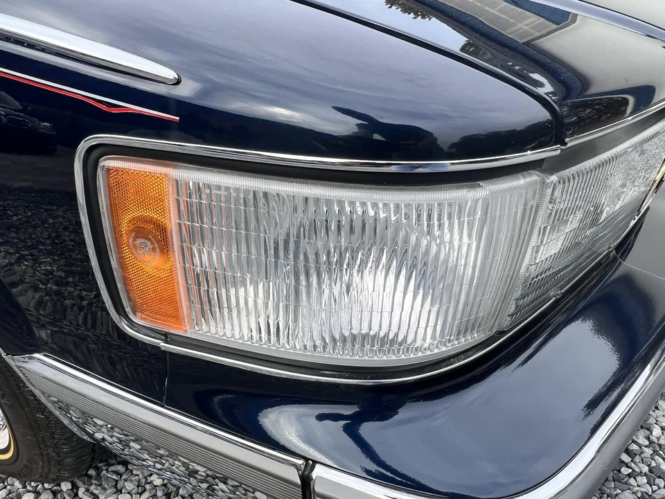 1993 Cadillac Fleetwood - Image 23 of 31