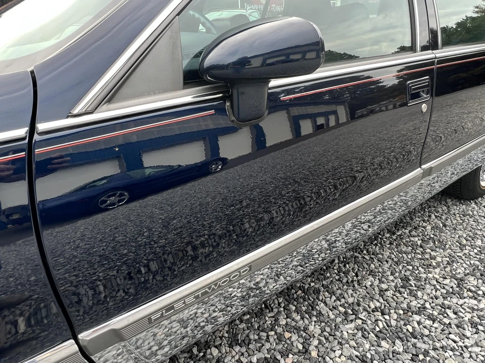 1993 Cadillac Fleetwood - Image 29 of 31