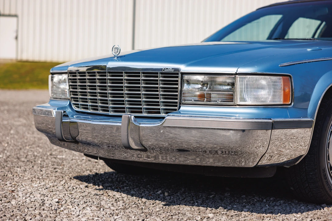 1993 Cadillac Fleetwood - Image 18 of 31