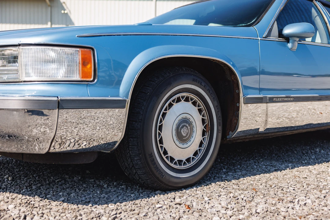 1993 Cadillac Fleetwood - Image 29 of 31