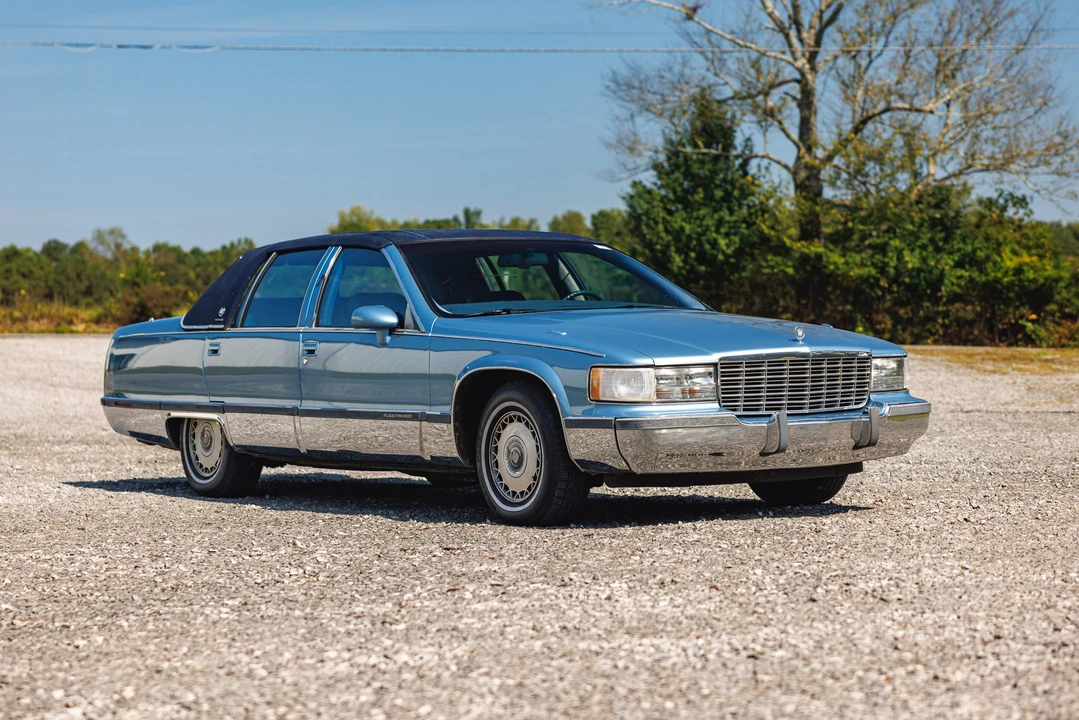 1993 Cadillac Fleetwood - Image 13 of 31