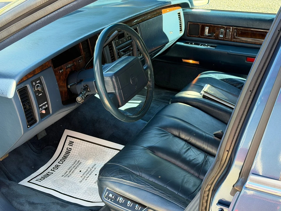 1993 Cadillac Fleetwood - Image 5 of 21