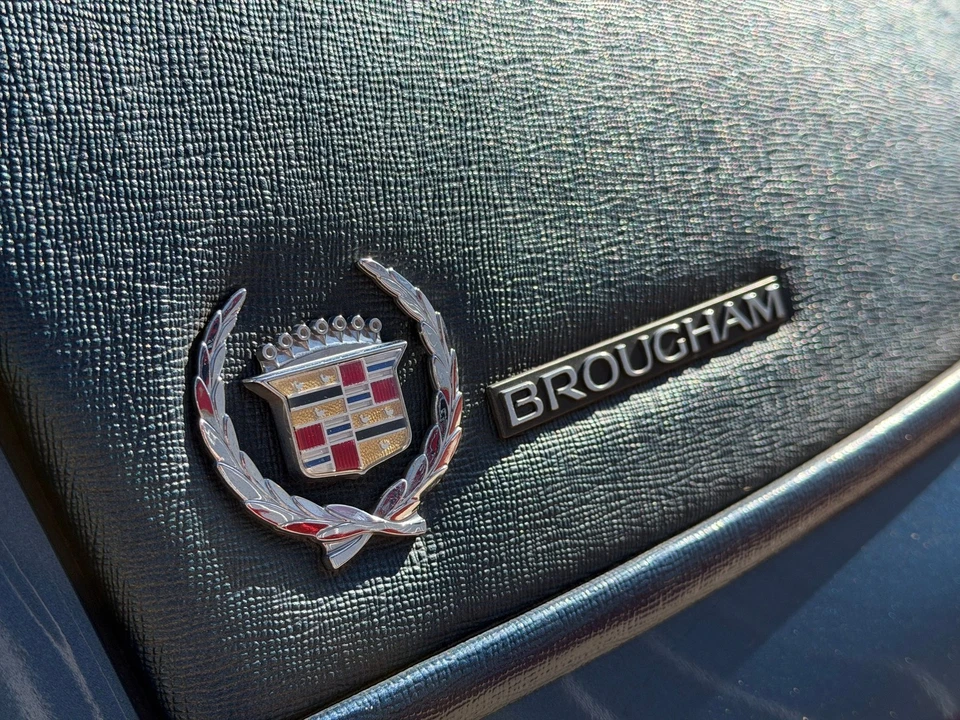 1993 Cadillac Fleetwood - Image 6 of 21