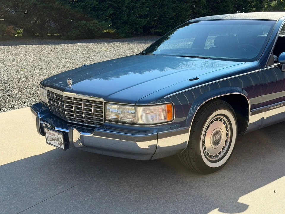 1993 Cadillac Fleetwood - Image 3 of 21