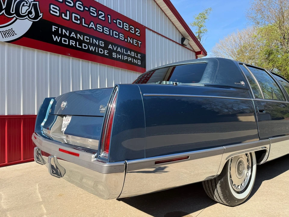 1993 Cadillac Fleetwood - Image 15 of 21