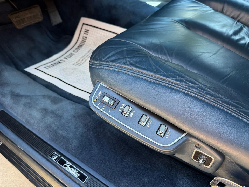 1993 Cadillac Fleetwood - Image 13 of 21