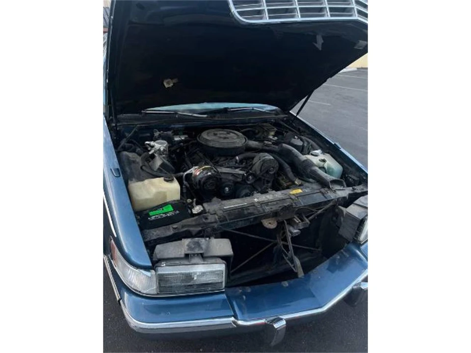 1993 Cadillac Fleetwood - Image 4 of 12