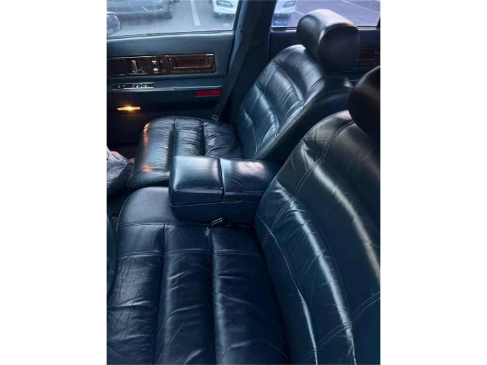 1993 Cadillac Fleetwood - Image 3 of 12
