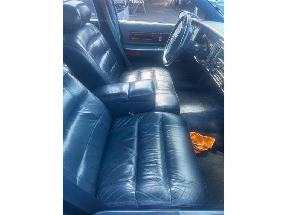 1993 Cadillac Fleetwood - Image 8 of 12