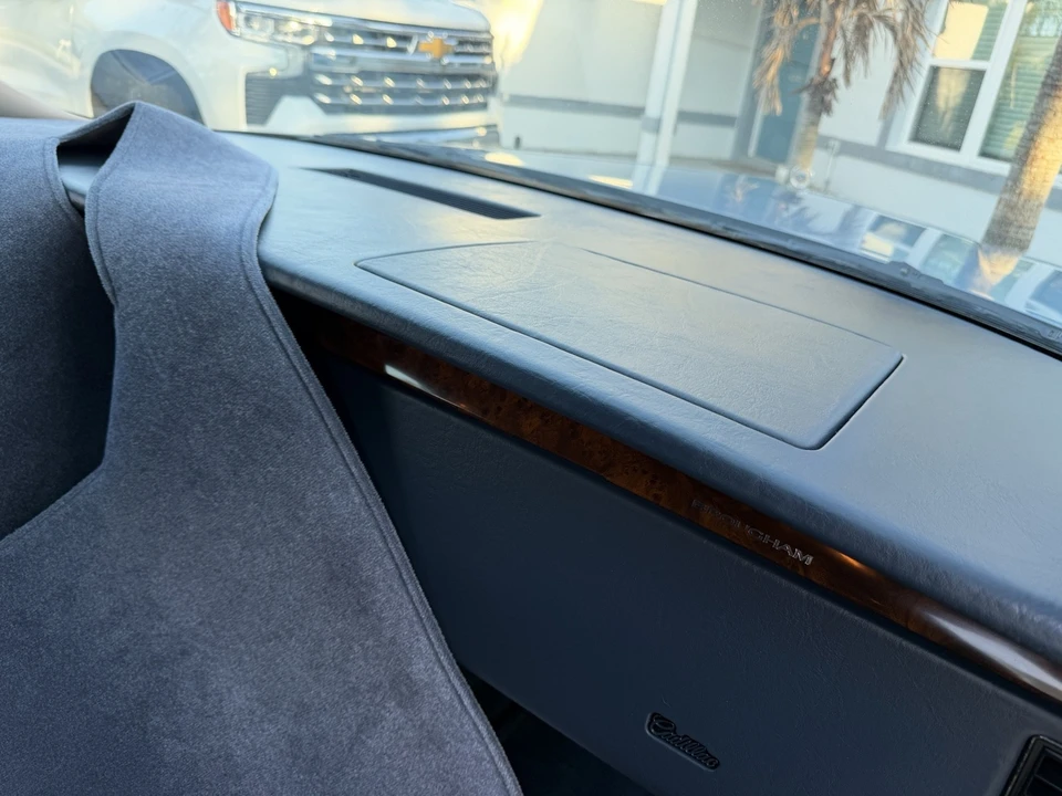 1993 Cadillac Fleetwood - Image 12 of 21