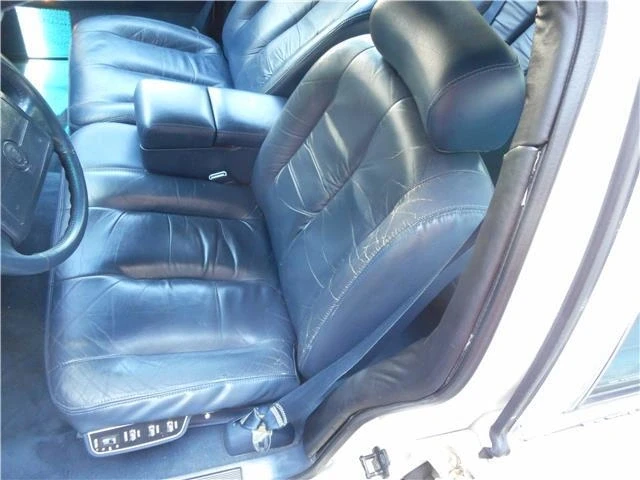 1993 Cadillac Fleetwood - Image 18 of 21