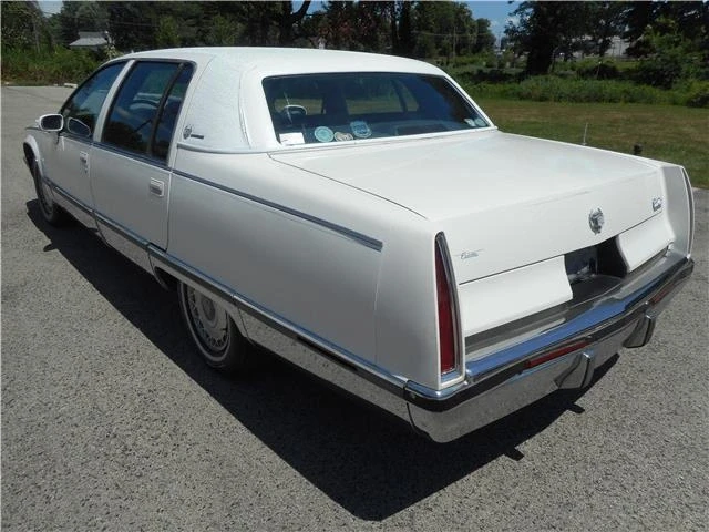 1993 Cadillac Fleetwood - Image 7 of 21