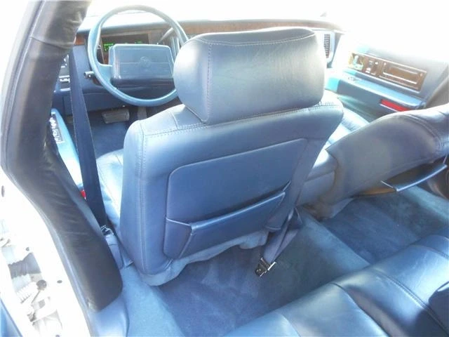 1993 Cadillac Fleetwood - Image 20 of 21