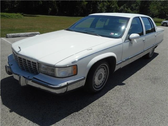 1993 Cadillac Fleetwood - Image 9 of 21