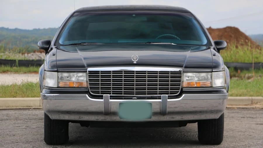 1993 Cadillac Fleetwood - Image 10 of 12